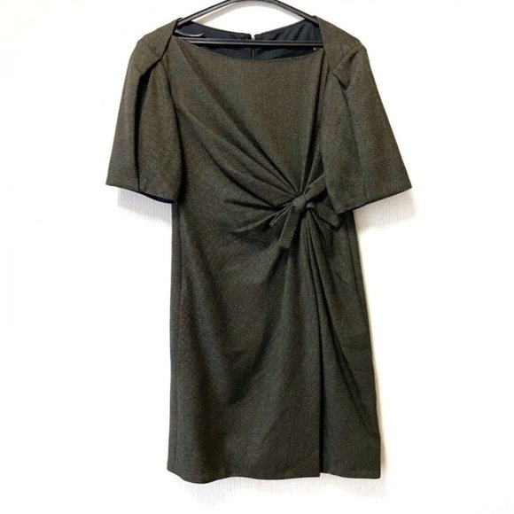 【送料&関税込】Gucci Wool Dress With Short Sleeves Gucci Dress Size 40 IT: Green A-Line with Belt